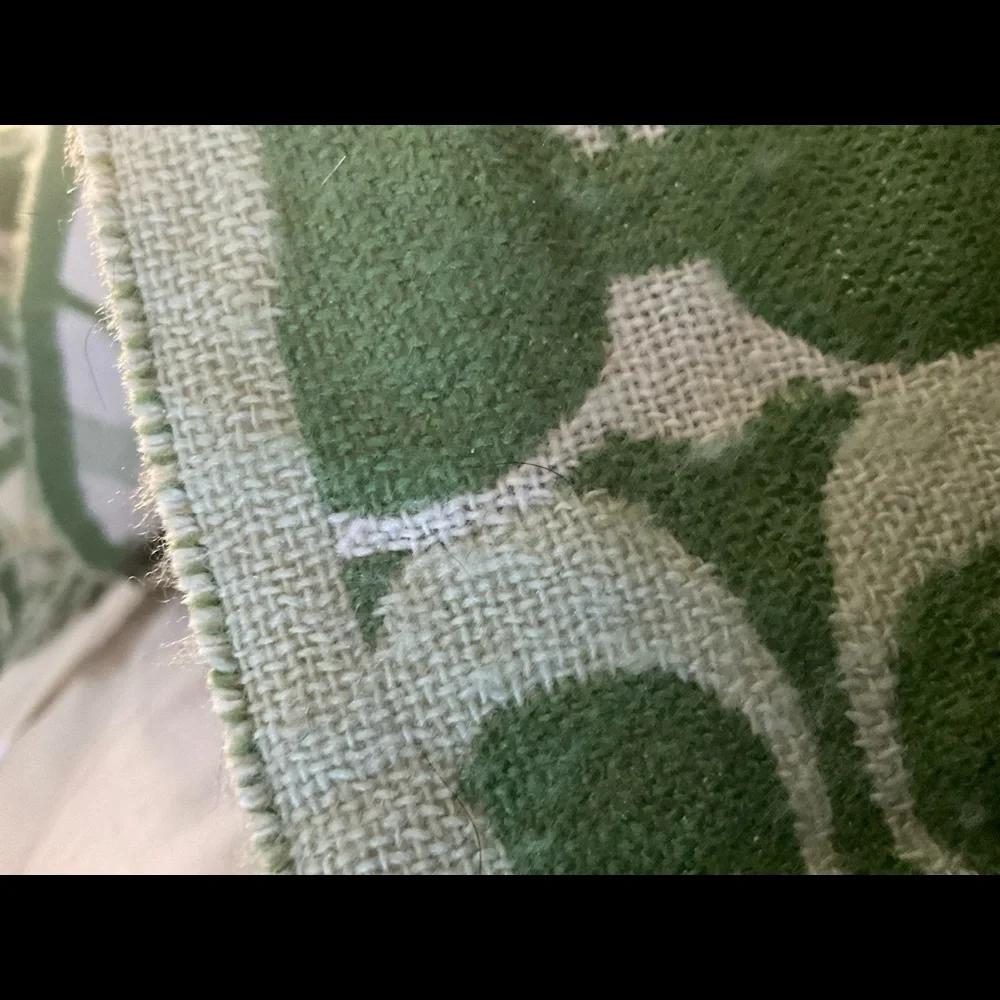 “COACH” Reversible Green and White Logo Fringed Scarf. - Picture 10 of 15